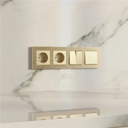 Рамка из металла на 4 поста АluMax шампань алюминий W0043511