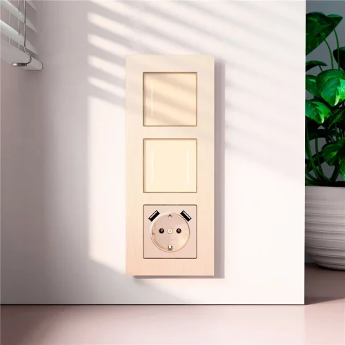 Рамка из металла на 3 поста АluMax шампань алюминий W0033511 - фото 5