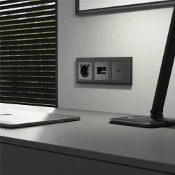 Накладка для розетки USB черный W1279508