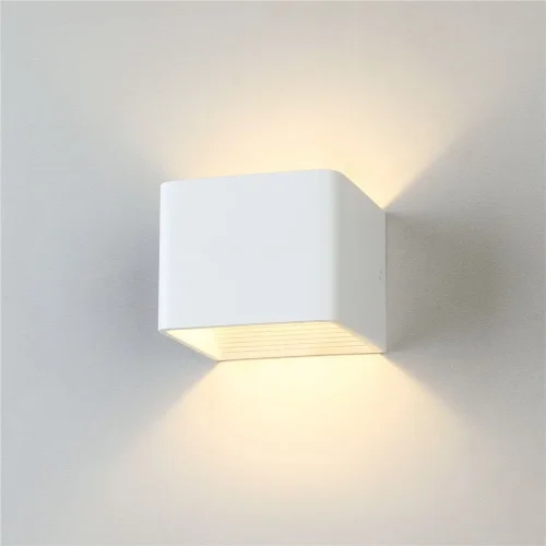 Настенный светодиодный светильник Corudo MRL LED 1060 белый - фото
