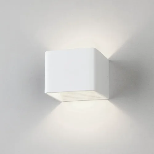 Настенный светодиодный светильник Corudo MRL LED 1060 белый - фото