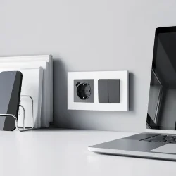 Рамка из поликарбоната на 2 поста Slab белый софт W0022961