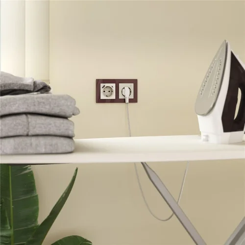 Умная встраиваемая розетка с заземлением с защитными шторками (слоновая кость) W1171603 - фото 7