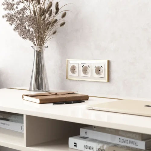 Рамка из металла на 3 поста Baguette айвори/латунь W0032851 - фото 2