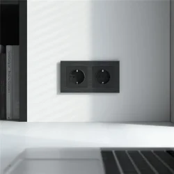 Рамка из металла на 2 поста АluMax черный алюминий W0023508