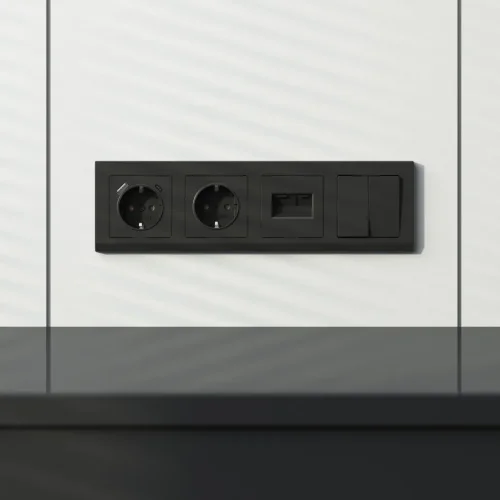 Рамка из поликарбоната на 4 поста Stark черный W0041808 - фото 3