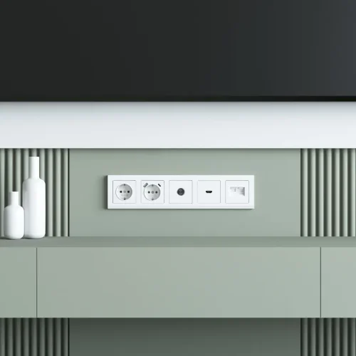 Рамка из поликарбоната на 5 постов Stark белый W0051801 - фото 3