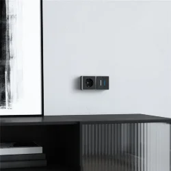 Розетка с заземлением и шторками Gallant черный с серебром W5071134 W5071134