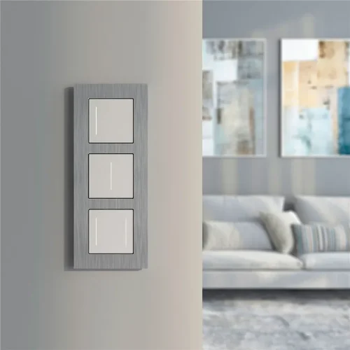 Рамка из металла на 3 поста АluMax алюминий W0033506 - фото 2