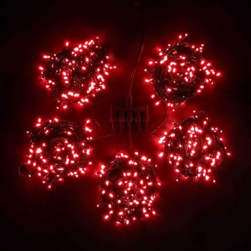 Комплект 5 Красных Нитей по 20м с Мерцанием Белого Диода, 1000 LED, Провод Черный ПВХ, IP54. Фото 1.