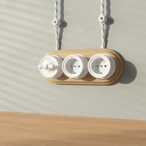 Розетка с заземлением белый ретро W5671001 - фото 4