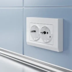 Рамка из поликарбоната для двойной розетки Stark белый W0081801