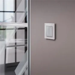 Рамка из стекла на 1 пост Favorit дымчатый W0011117