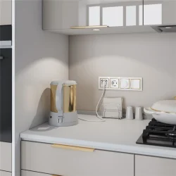 Рамка из пластика на 4 поста Snabb белый/золото W0041933