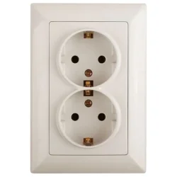 Удлинитель на пластик. катушке 4х40м с заземл. KAT-3x1.5-40m Greenline ПВС 3х1.5 Эра Б0065132