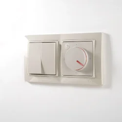 Выключатель двухклавишный проходной (слоновая кость) W1122003