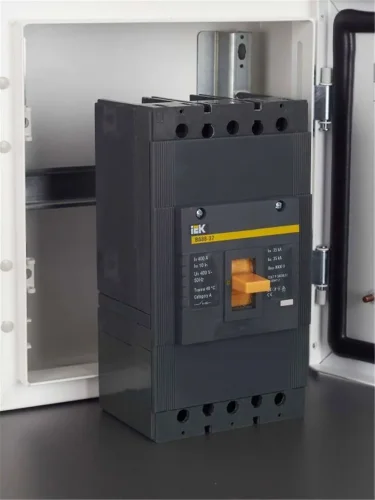 Выключатель автоматический 3п 400А 35кА ВА 88-37 KARAT IEK SVA40-3-0400 - фото 2