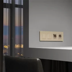 Рамка из стекла на 4 поста Senso шампань soft-touch W0043111