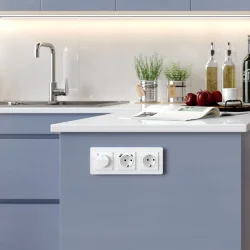 Рамка из акрила на 3 поста Acrylic белый W0032701