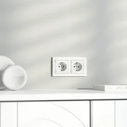 Рамка из поликарбоната на 2 поста Snabb Basic белый W0022001