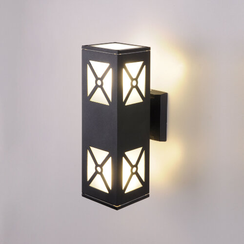 Уличный настенный светильник - фото 1