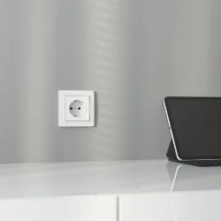 Рамка из поликарбоната на 1 пост Snabb Basic белый W0012001