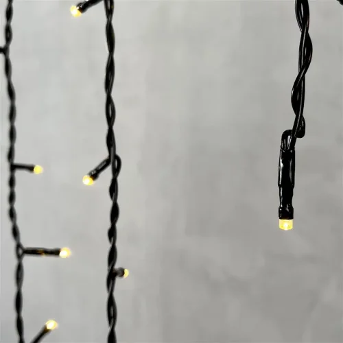 Гирлянда Бахрома 3,1 x 0,5 м Тепло-Белая 220В, 150 LED, Провод Черный ПВХ, IP54. Фото 3.