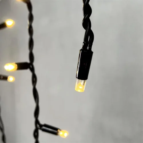 Гирлянда Бахрома 3,1 x 0,5 м Тепло-Белая 220В, 120 LED, Провод Черный Каучук, IP65. Фото 3.