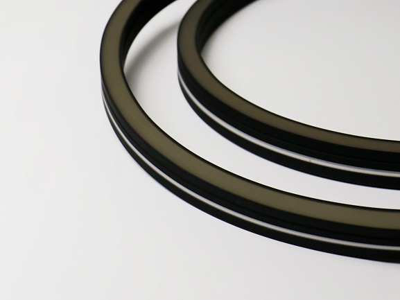 Неоновая лента постоянного тока, черная SMD2835, 120led/m, 15Вт,м, 24В, 3000K (20м). Фото 2