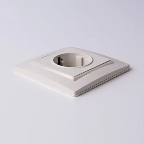 Рамка из поликарбоната на 1 пост Snabb Basic слоновая кость W0012003 - фото 4