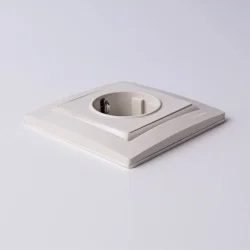 Рамка из поликарбоната на 1 пост Snabb Basic слоновая кость W0012003