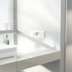 Рамка из поликарбоната на 3 поста Snabb Basic слоновая кость W0032003