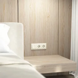 Рамка из поликарбоната на 3 поста Snabb Basic слоновая кость W0032003