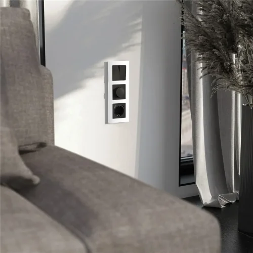 Рамка из стекла на 3 поста Senso белый soft-touch W0033101 - фото 2