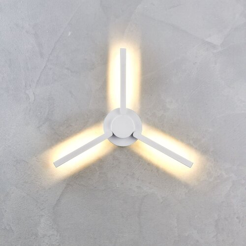 Пылевлагозащи<wbr>щенный светодиодный светильник с поворотным механизмом Lever IP54 - фото 1