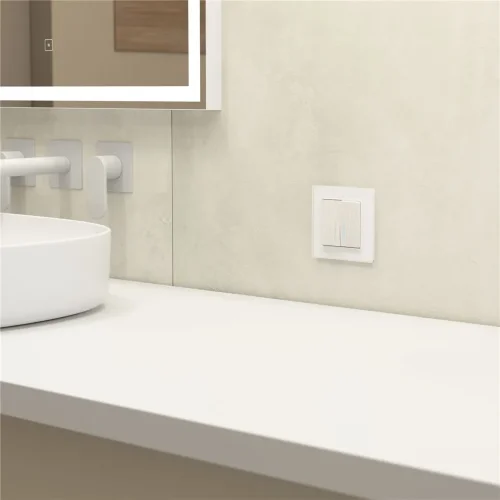 Рамка из стекла на 1 пост Favorit белый матовый W0011105 - фото 3