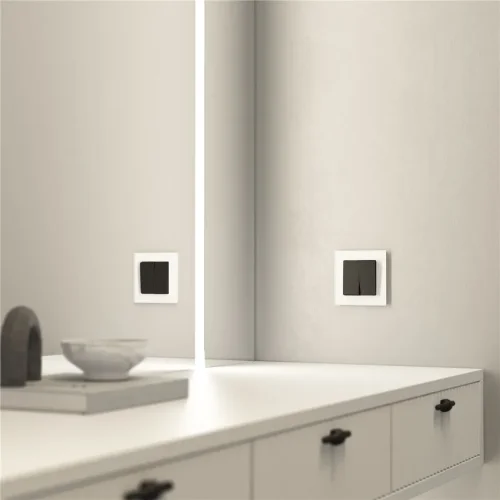 Рамка из стекла на 1 пост Favorit белый матовый W0011105 - фото 5