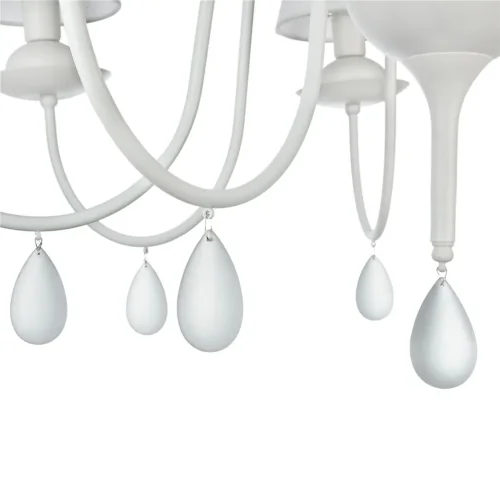 Дизайн светильников серии Eliza - это дуэт классики и современности. Акцент в данной серии сделан на белый цвет, в котором выполнена арматура, абажуры, сделанные из ткани на ПВХ, и каплевидные подвески из матового стекла (Белый) - фото 3