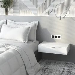 Рамка из стекла на 3 поста Favorit белый матовый W0031105