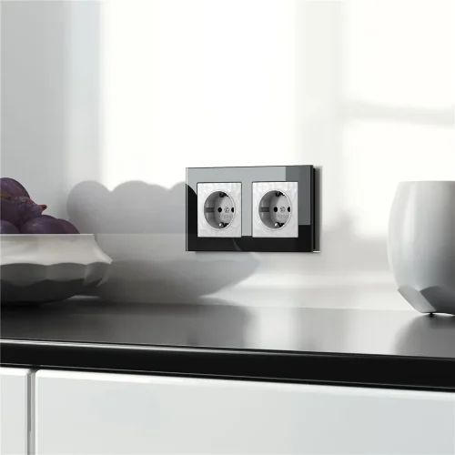 Розетка с заземлением и шторками (Hammer белый) W1271101 - фото 2