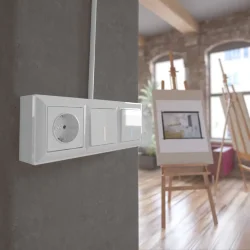 Коробка для накладного монтажа белый W8000001