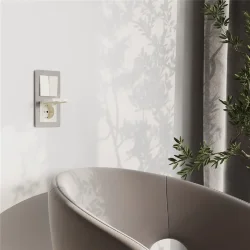 Розетка влагозащ. с зазем. с защит. крышкой и шторками N (слоновая кость) W1171203