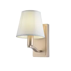 Серия Marika выполнена в современном стиле. Арматура золотого цвета сочетается с белыми абажурами из текстиля на ПВХ. Светильники подходят практически для всех современных интерьеров. (Золото)