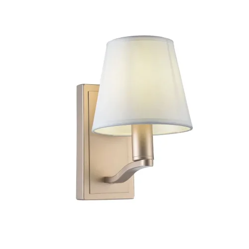 Серия Marika выполнена в современном стиле. Арматура золотого цвета сочетается с белыми абажурами из текстиля на ПВХ. Светильники подходят практически для всех современных интерьеров. (Золото) - фото 2