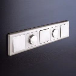 Рамка из поликарбоната на 5 постов Stream перламутровый W0052113