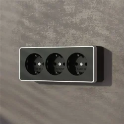 Розетка тройная с заземлением и шторками Gallant черный с серебром W5073134