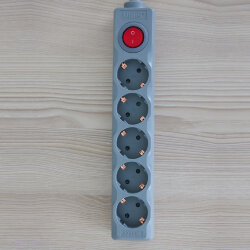 S-GSU5-3 GREY Cетевой фильтр серии Universal, 3м Пвс 3x0.75, 5 гнезд, с-з, 10А, Защита от перенапряжения, короткого замыкания.