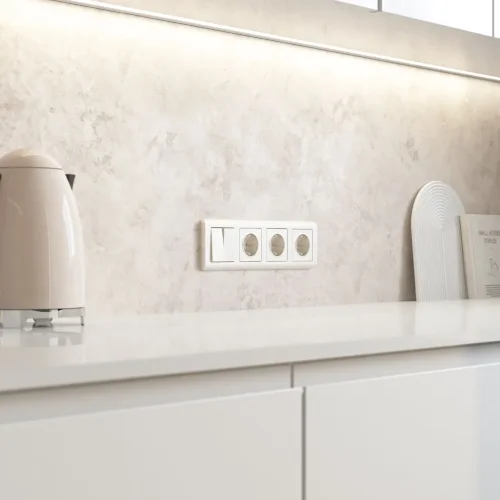 Рамка из поликарбоната на 4 поста Stream перламутровый W0042113 - фото 2