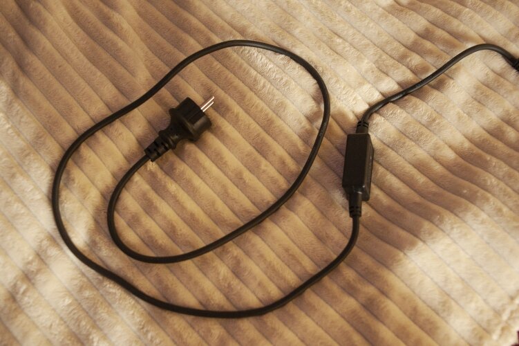 ULD-S1000-120-TBK WARMWHITE-WHITE IP67 Гирлянда светодиодная с эффектом мерцания, 10м, Соединяемая, 120 светодиодов, Теплый белый и белый свет, Провод черный - фото 11