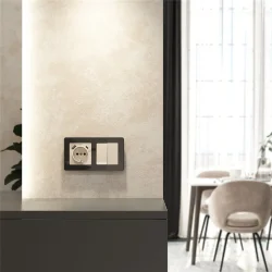 Розетка с заземлением, шторками и USB A+C (айвори акрил) W1171743